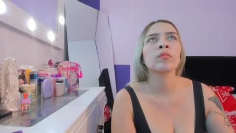 Snapshot of byanca_winklar chatting on December 2024 08:40:01 PM online show from December 2024 08:40:01 PM