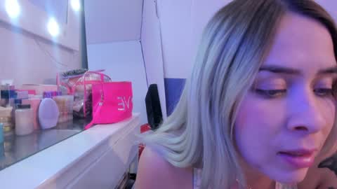 Snapshot of byanca_winklar chatting on December 2024 04:28:02 PM online show from December 2024 04:28:02 PM