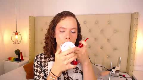 Snapshot of bycandy_ chatting on November 2025 01:33:02 PM bycandy_ online show from November 2025 01:33:02 PM