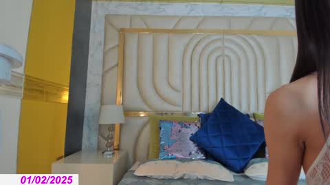 Snapshot of bylie_hills chatting on February 2025 05:07:02 AM bylie_hills online show from February 2025 05:07:02 AM