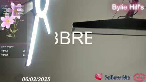 Snapshot of bylie_hills chatting on February 2025 02:08:02 AM bylie_hills online show from February 2025 02:08:02 AM