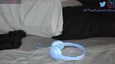 Snapshot of bytchjuice chatting on June 2026 06:46:02 PM AaronBSassxxx online show from June 2026 06:46:02 PM