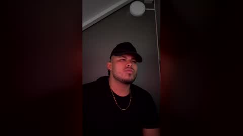 Snapshot of caballero_____ chatting on March 2026 04:57:02 AM INSTAGRAM CABALLERO 1998 online show from March 2026 04:57:02 AM