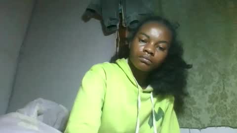 caella98 online show from May 2026 06:52:02 AM
