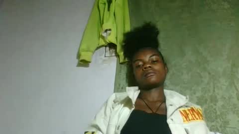 caella98 online show from May 2026 06:47:02 PM