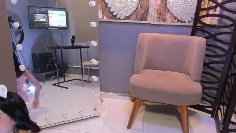 I am Katherine  online show from April 2026 11:04:02 AM