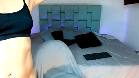 Snapshot of cailyn_briona chatting on June 2026 11:09:01 PM Cailyn Independent model online show from June 2026 11:09:01 PM