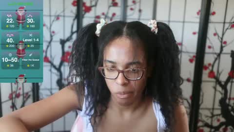 Snapshot of caitlincoxxx chatting on December 2024 08:01:02 PM Caitlins Coxxx online show from December 2024 08:01:02 PM