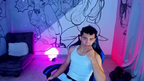 Snapshot of caius_bigcock1 chatting on April 2026 12:07:01 PM caius online show from April 2026 12:07:01 PM