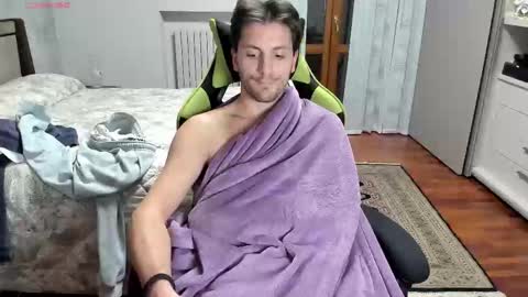 Marco online show from November 2025 05:04:02 PM