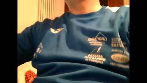 Snapshot of caldoski chatting on November 2025 05:40:01 AM caldoski online show from November 2025 05:40:01 AM