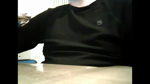 Snapshot of caldoski chatting on November 2025 07:34:02 PM caldoski online show from November 2025 07:34:02 PM