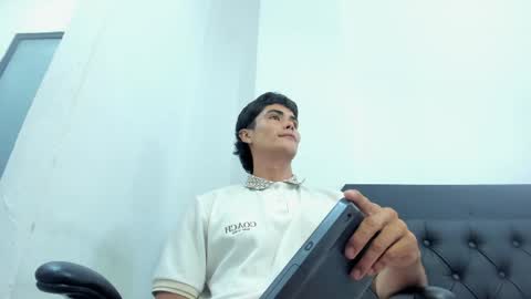 Snapshot of caliboyheat chatting on May 2026 02:58:02 PM caliboyheat online show from May 2026 02:58:02 PM