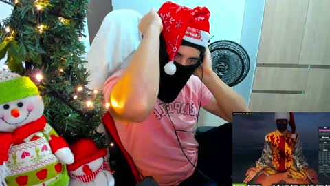 Snapshot of calihotcaliente27 chatting on December 2024 11:49:02 PM calihotcaliente27 online show from December 2024 11:49:02 PM