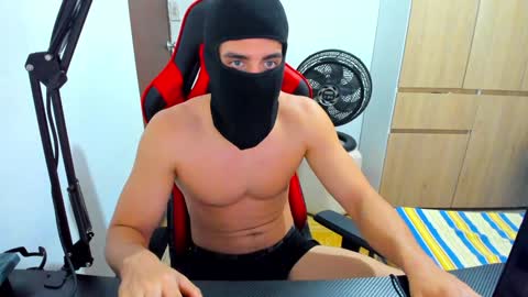 Snapshot of calihotcaliente27 chatting on January 2025 01:20:01 PM calihotcaliente27 online show from January 2025 01:20:01 PM