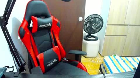 Snapshot of calihotcaliente27 chatting on January 2025 09:57:02 AM calihotcaliente27 online show from January 2025 09:57:02 AM