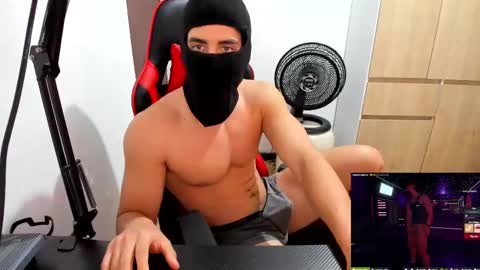 Snapshot of calihotcaliente27 chatting on February 2025 05:02:02 PM calihotcaliente27 online show from February 2025 05:02:02 PM