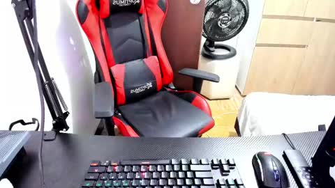 Snapshot of calihotcaliente27 chatting on March 2025 11:22:02 AM calihotcaliente27 online show from March 2025 11:22:02 AM