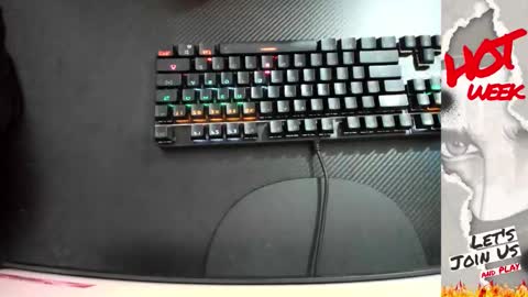 Snapshot of calihotcaliente27 chatting on September 2025 12:43:02 PM calihotcaliente27 online show from September 2025 12:43:02 PM