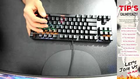 Snapshot of calihotcaliente27 chatting on October 2025 10:44:02 AM calihotcaliente27 online show from October 2025 10:44:02 AM