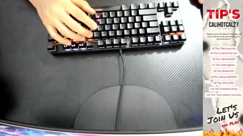 Snapshot of calihotcaliente27 chatting on October 2025 11:19:01 AM calihotcaliente27 online show from October 2025 11:19:01 AM