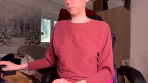 Snapshot of caliiie_of chatting on April 2026 06:33:01 AM Caliiie of online show from April 2026 06:33:01 AM