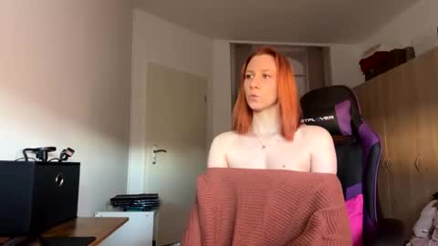 Snapshot of caliiie_of chatting on April 2026 05:52:01 AM Caliiie of online show from April 2026 05:52:01 AM