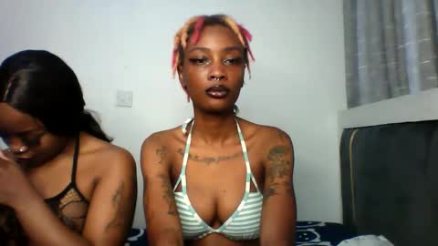 Snapshot of calin_3 chatting on September 2025 04:05:02 AM calin online show from September 2025 04:05:02 AM