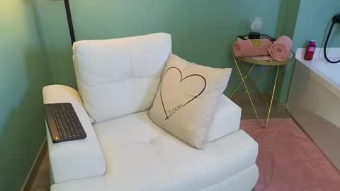 Calipso Parisi online show from March 2026 01:44:01 PM