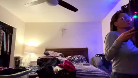 calishop1 online show from February 2025 03:40:01 AM