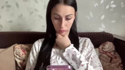 Snapshot of call_me_dad_ chatting on November 2025 09:21:01 AM Anna online show from November 2025 09:21:01 AM