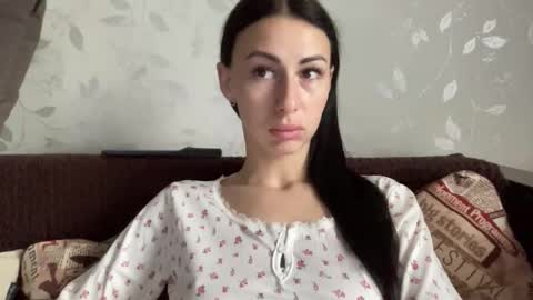 Snapshot of call_me_dad_ chatting on November 2025 11:12:02 AM Anna online show from November 2025 11:12:02 AM