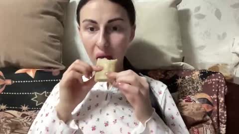 Anna online show from March 2026 08:22:02 PM