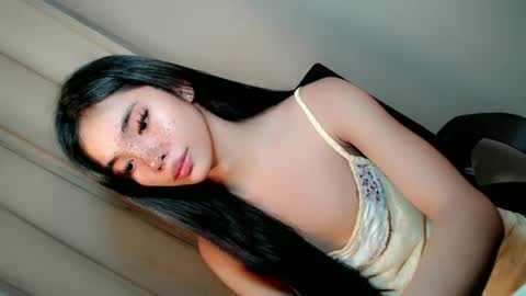 call_me_nina online show from June 2026 12:20:01 AM