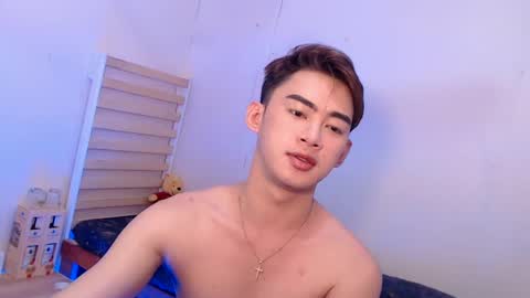 Arthr   online show from December 2024 09:06:01 PM