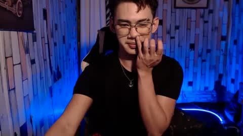 Arthr   online show from January 2025 07:07:02 PM