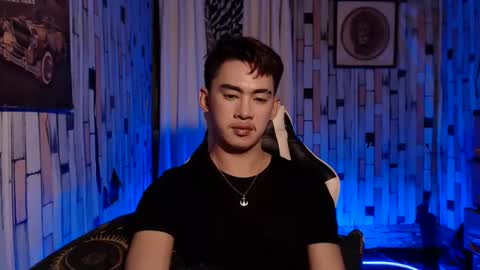 Arthr   online show from January 2025 10:18:01 PM