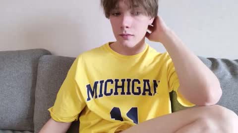 Nick online show from October 2025 08:03:01 AM