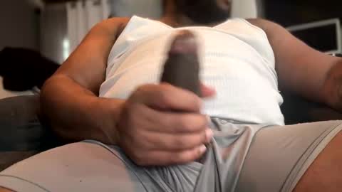 Snapshot of callmerooster chatting on January 2025 12:42:01 AM Rooster online show from January 2025 12:42:01 AM