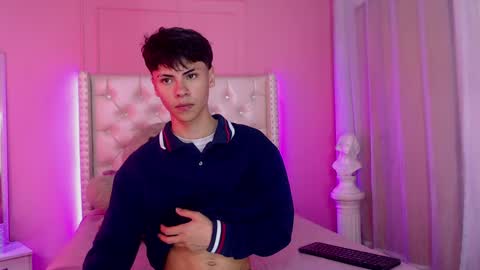 Snapshot of callum_77 chatting on March 2025 08:03:02 PM CALLUM online show from March 2025 08:03:02 PM