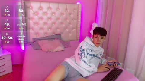 Snapshot of callum_77 chatting on March 2025 08:45:02 PM CALLUM online show from March 2025 08:45:02 PM