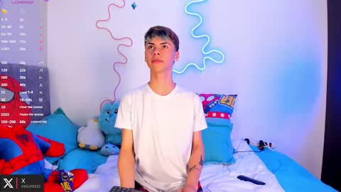 Snapshot of callum_77 chatting on October 2025 05:28:01 AM CALLUM online show from October 2025 05:28:01 AM