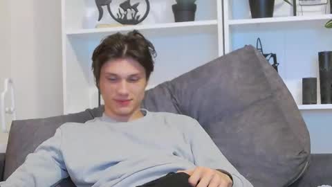 Snapshot of calvin_cay chatting on February 2025 08:18:01 PM Calvin online show from February 2025 08:18:01 PM