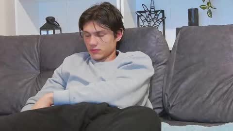 Snapshot of calvin_cay chatting on March 2025 01:48:01 AM Calvin online show from March 2025 01:48:01 AM