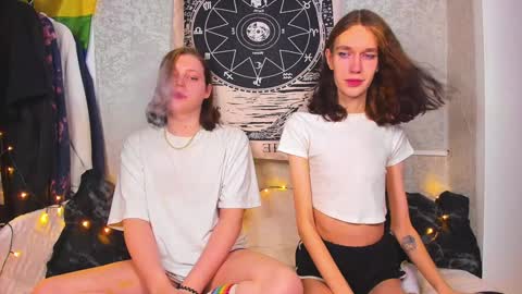 Snapshot of calvin_kevin_grem chatting on February 2025 12:44:01 PM Calvin Kevin Grem online show from February 2025 12:44:01 PM