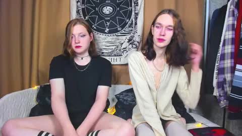 Snapshot of calvin_kevin_grem chatting on February 2025 06:13:02 PM Calvin Kevin Grem online show from February 2025 06:13:02 PM