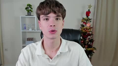 Hey I am Calvin  online show from December 2024 07:10:01 PM