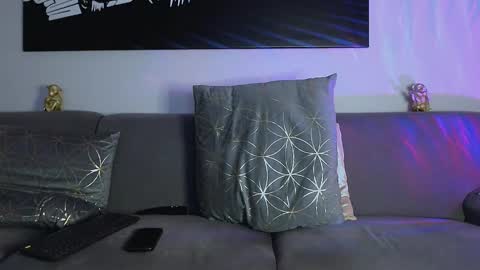 Calvin  online show from January 2025 10:54:01 PM