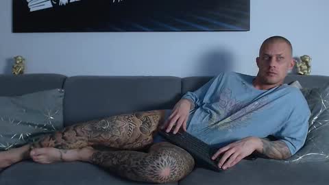 Calvin  online show from February 2025 09:37:02 PM