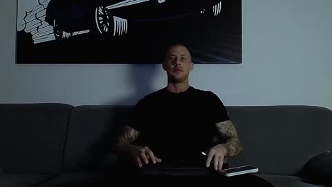 Calvin  online show from October 2025 08:42:01 PM